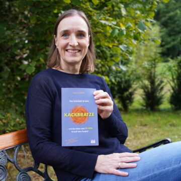 Uncategorized Foto MKN Mit Buch